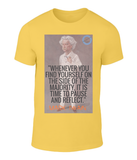 Insight and humour on this beautiful t-shirt. Mark Twain - Majority