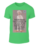 Insight and humour on this beautiful t-shirt. Mark Twain - Majority